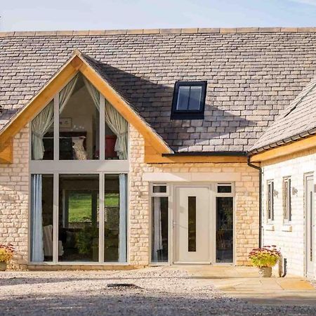 Flynn'S Barn Vila Aylworth Exterior foto