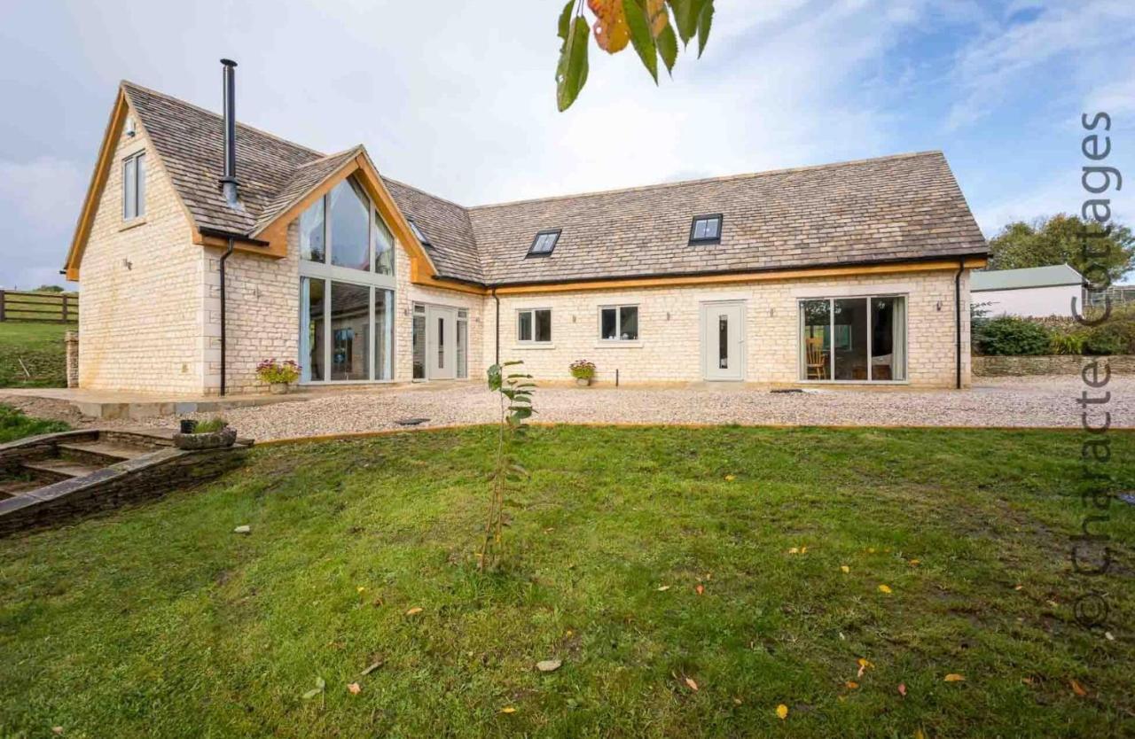 Flynn'S Barn Vila Aylworth Exterior foto